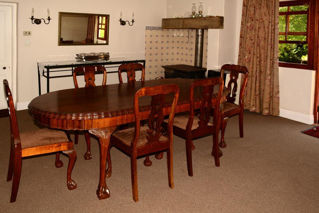 Toad Hall Guest House Wakkerstroom Exterior foto